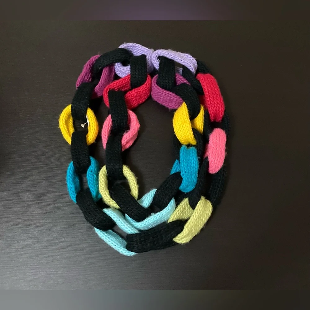 Little Miss Matched Colorful Chunky Knit Loop Chain Link Infinity Scarf 42” - Picture 3 of 11